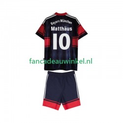 FC Bayern München Wedstrijdshirt met Korting Matthas 10 1997 Retro Thuis Kind 1999 Korte Mouw