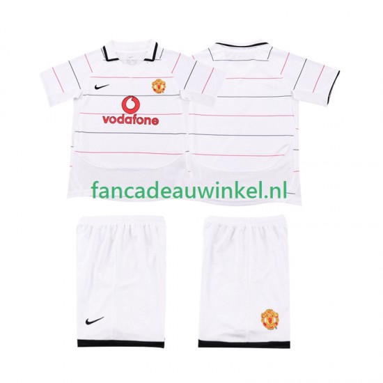 Manchester United Wedstrijdshirt met Korting 2003 Retro 3rd Kind 2006 Korte Mouw