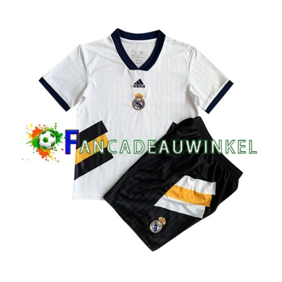 Real Madrid Wedstrijdshirt met Korting Icon Retro Thuis Kind 2022-23 Korte Mouw