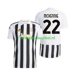 Juventus Wedstrijdshirt met Korting Weston McKennie 22 Thuis Heren 2026-27 Korte Mouw