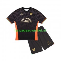 Venezia Wedstrijdshirt met Korting Thuis Kind 2024-25 Korte Mouw