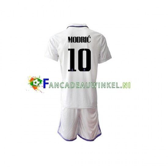 Real Madrid Wedstrijdshirt met Korting Modrić Luka 10 Thuis Kind 2022-23 Korte Mouw