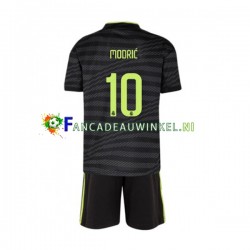 Real Madrid Wedstrijdshirt met Korting Modrić 10 3rd Kind 2022-23 Korte Mouw